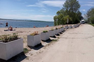 Beton Pflanzkübel / Pflanztrog