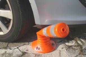 Flexibler Pfosten 750 mm, grün mit weißem Klebeband