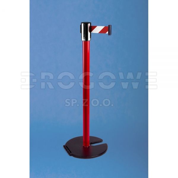 Industrieller Absperrpfosten mit Absperrband 2,7 m, Basis auf Rolle