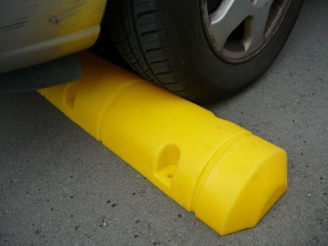 Parking limiter PE yellow