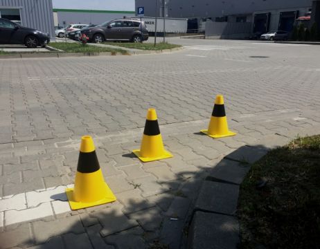 Traffic cone 300 mm PE yellow/black