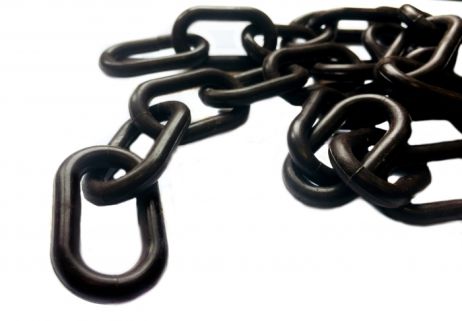 Plastic chain 10 mm black