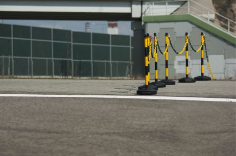 Chain post 900 mm, plastic base, yellow / black