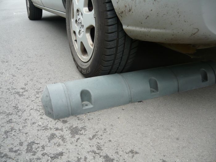 Parking limiter PE gray