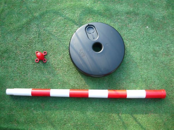 Chain post 1100 mm, plastic base round, white / red