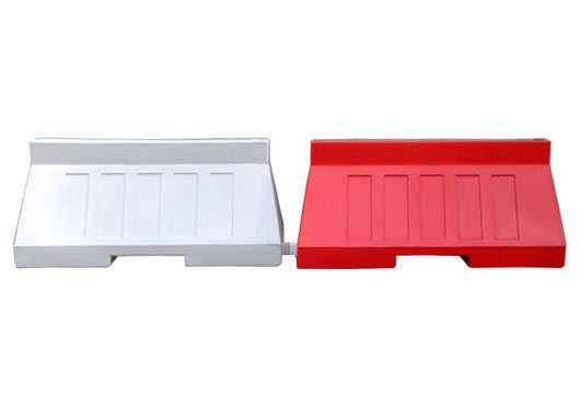 Road barrier U-14 / U-25 50 cm high - red