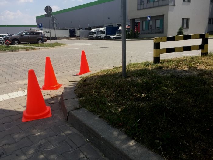 Cône de signalisation 50 cm PVC orange sans bandes