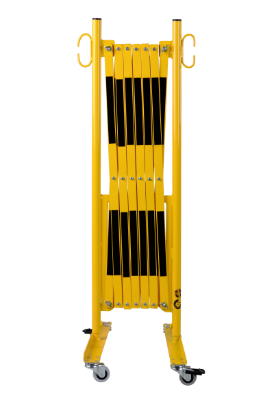 Scherengitter-3,6-m-gelb-schwarz-Rollenfüßen-1