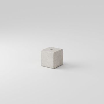 Blocco finale in calcestruzzo ad incastro con bugne 40x40x40 cm liscio