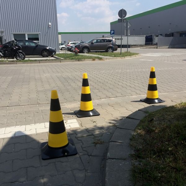 Cono stradale di segnalazione 50 cm in PE giallo